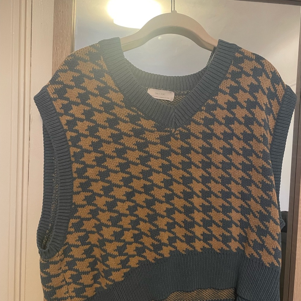 Oak + Fort Blue and Tan Houndstooth Sweater Vest